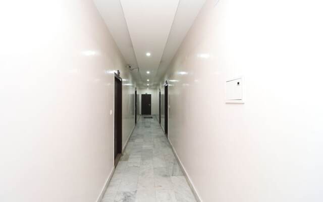 OYO 29637 Hotel Kakkar