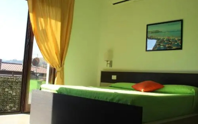 La Dea DellAbbondanza