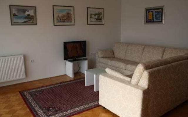 Apartments Anamarija