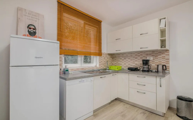 Amazing Apartment in Vrbnik With 1 Bedrooms and Wifi