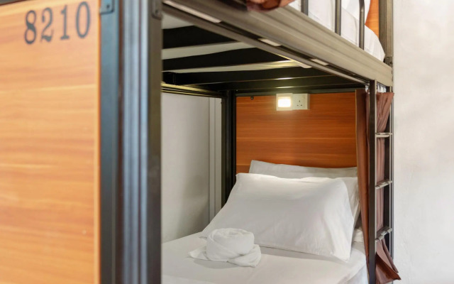 7 Wonders Hostel @ Upper Dickson (SG Clean Certified)