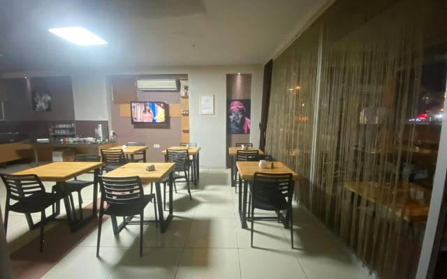 Adana Madi Hotel