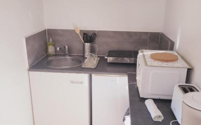 Studio With Wifi For 2 Near Remparts D'avignon