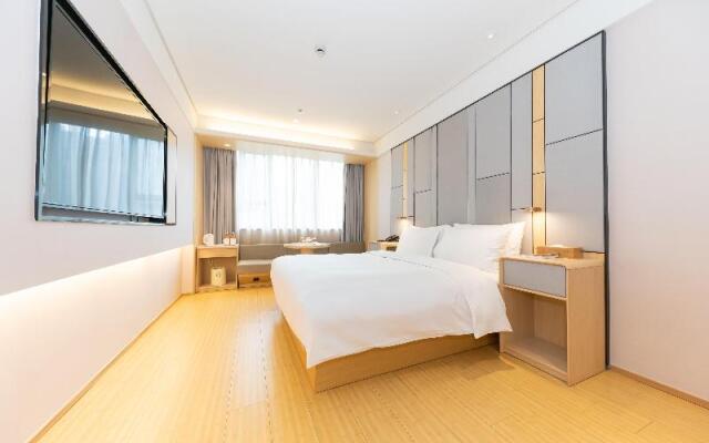 Ji Hotel Shanghai Jiangning Road Metro Station
