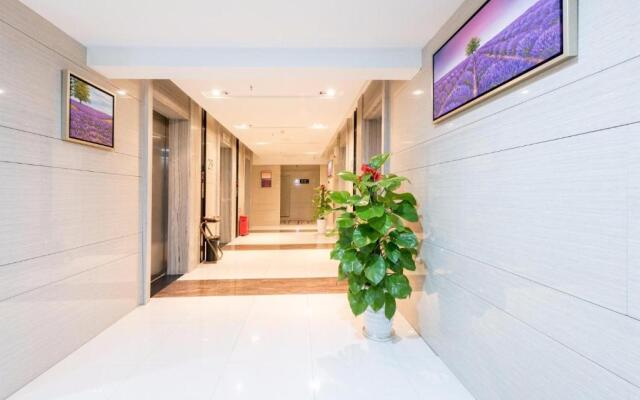 Lavande Hotel Heyuan Wanlongcheng