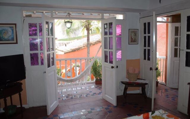 Colonial Guest House Walled City