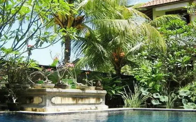 Villa Taman Ganesha Lovina