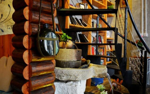 Chengdu Dreams Travel International Youth Hostel