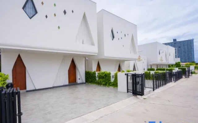 Moon 5-Bedroom Luxury Pool Villa