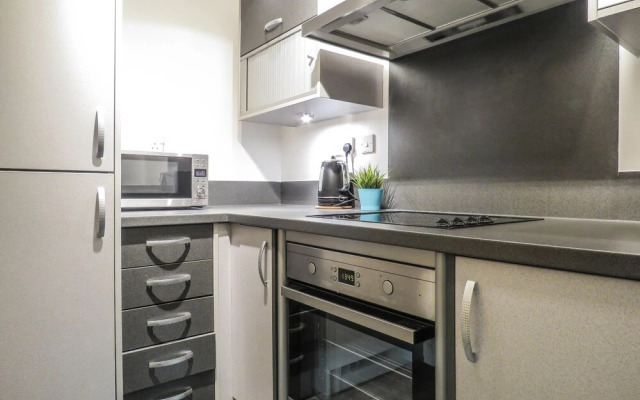 Tudors eSuites Birmingham Canalside Apartments