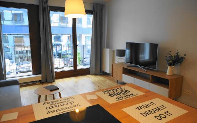 Magazynowa Airport Apartments