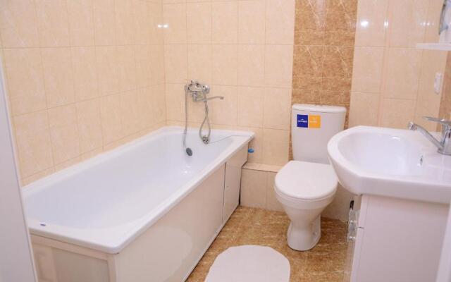 LA QUINTA Inn & SUITES