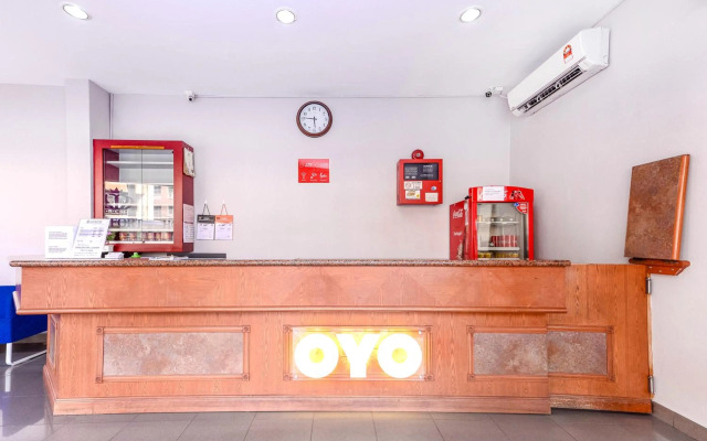 Super OYO 828 Comfort Hotel Shah Alam