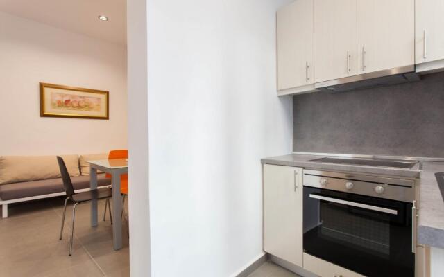 Renovated 2025 5 Bdr House Near Acropolis - New Beds Terrace Green Yard