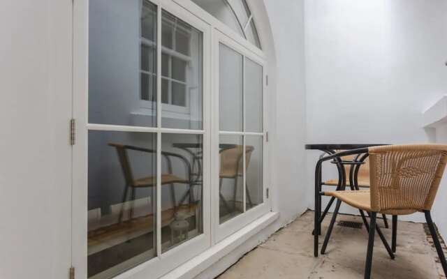 Spacious and Modern Apartment in Pimlico