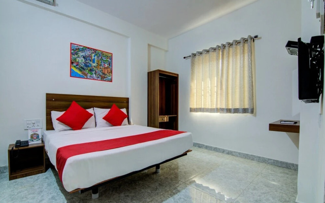 Varcity Comforts by OYO Rooms