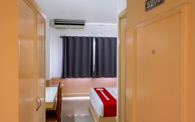 Nida Rooms Chang Mai Airport 99 at The Family Hotel