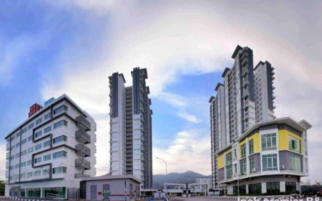 Casa Rarisa FEEL LIKE HOME Ipoh Meru Casa Kayangan Apartment Los t World Of Tambun & Casuarina - Pool View