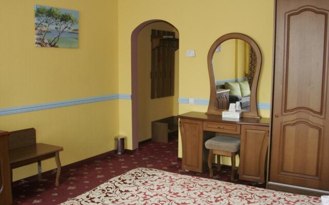 Tiso Hotel