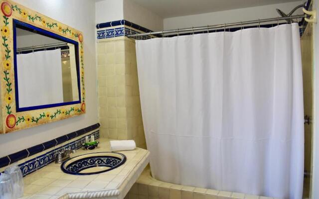 Hotel Ana Catalina & Suites