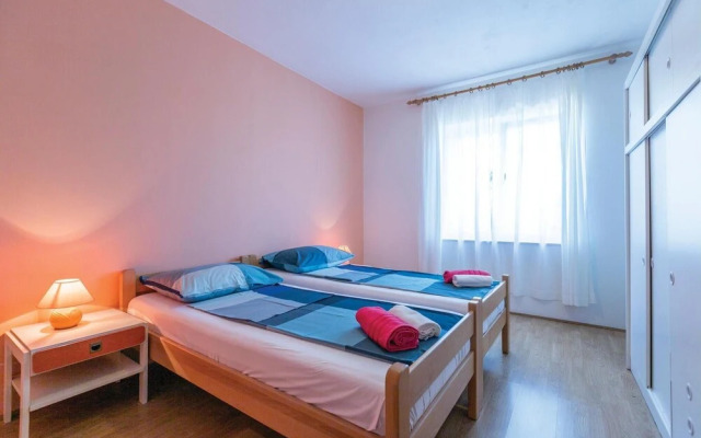 Beautiful Apartment in Rovinjsko Selo With 4 Bedrooms