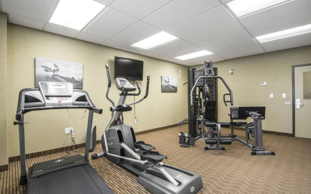 Quality Inn & Suites Thompson