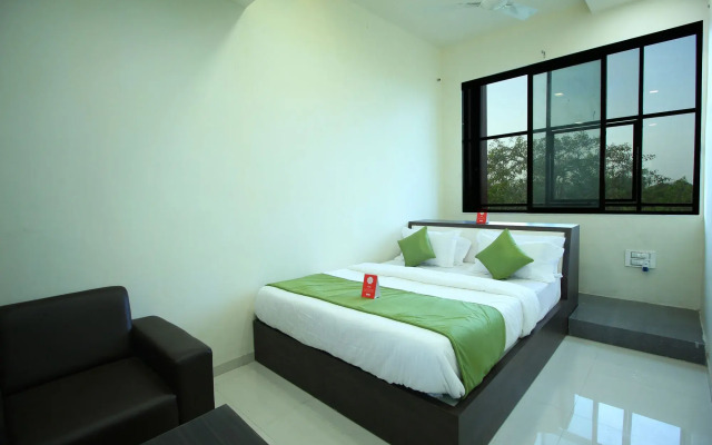 OYO 8993 Hotel Maher Inn