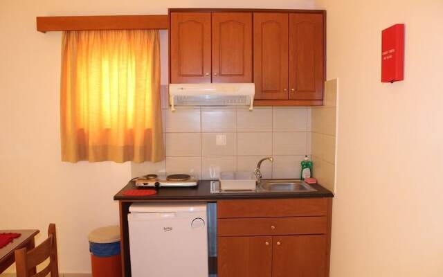 Platanias Beach Apartment