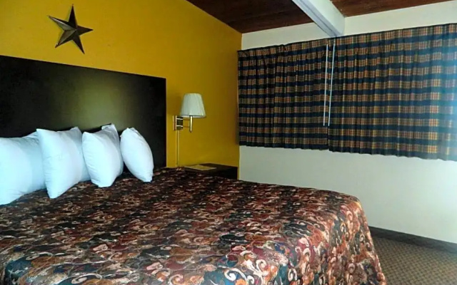 Freer Motel