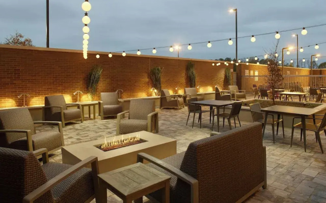 Courtyard BY Marriott Atlanta Covington