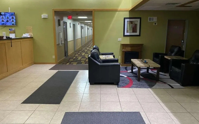 Coratel Inn & Suites By Jasper River Falls