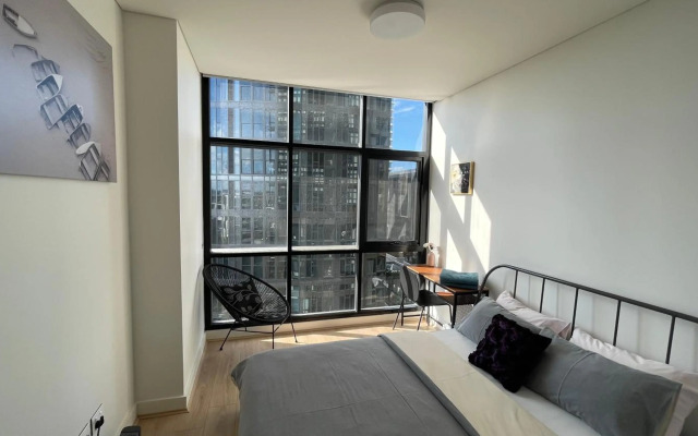 Wentworth Point Oversized balcony view apartment