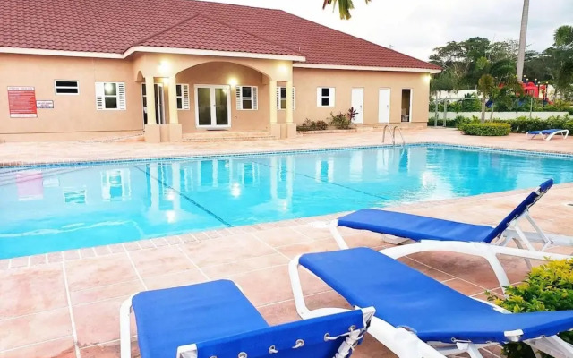 Serenity Retreat Villa Drax Hall