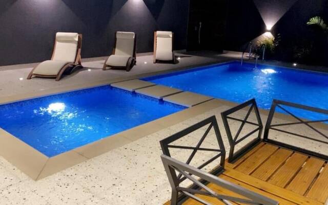 Manjaro Luxury Suites at Stella Place