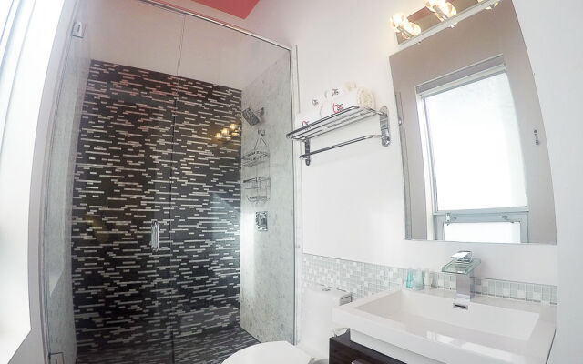 Be SixFifty Hotel
