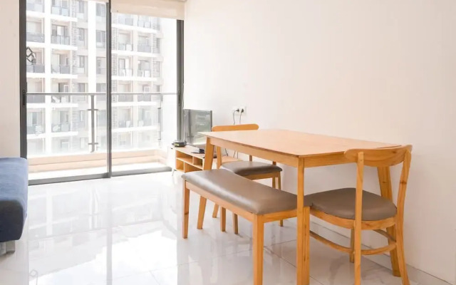 Comfy And Minimalist 2Br Apartment Sky House Bsd