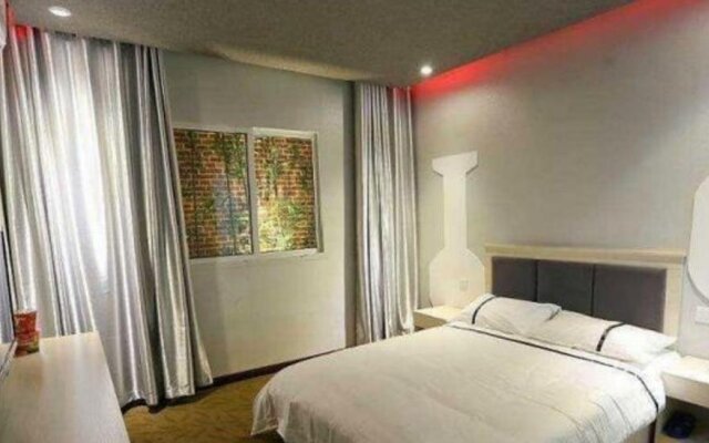 25 hours Emotion Hotel