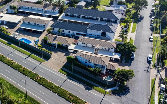 Rocky Gardens Motor Inn