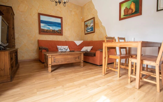 Mountain Chalet Sea Views & Pool Iptx