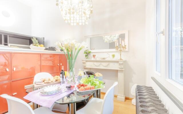 Casa Elo in Lucca With 1 Bedrooms and 1 Bathrooms