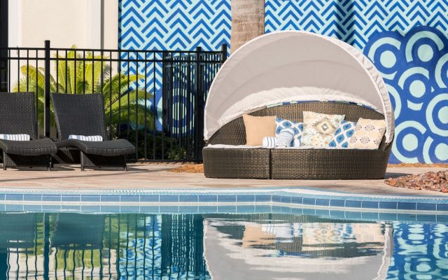 Blue Flamingo Resort Key West