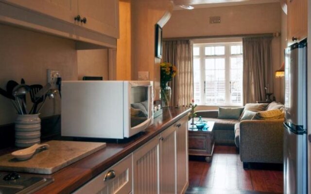 Harfield Guest Villa