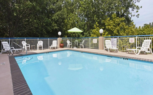 Fairfield Inn by Marriott Arrowood