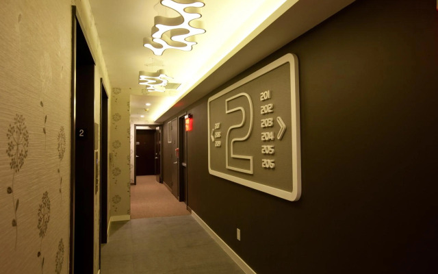 NobleDEN Hotel
