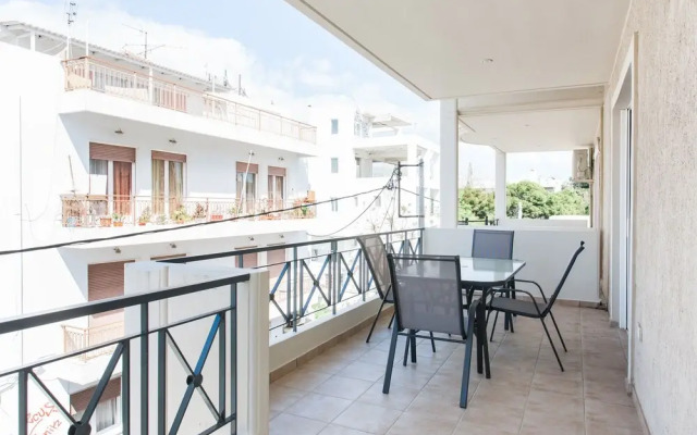 UPSTREET Superb & Comfy 2 BD Apt-Marousi