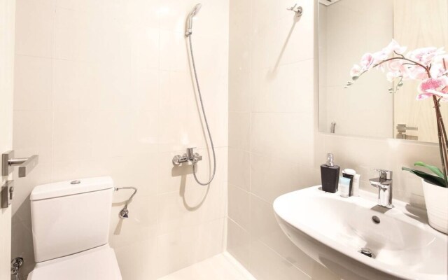 Superior + Luxurious 3BR - Sleeping 8! New!