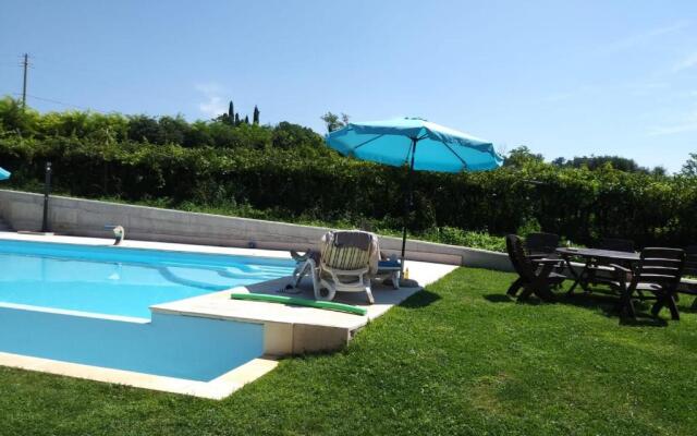 Residence Tasso Canossa - appartamento con piscina