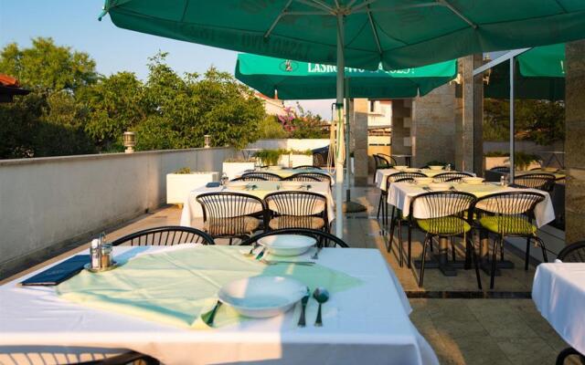 Downtown Private Rooms