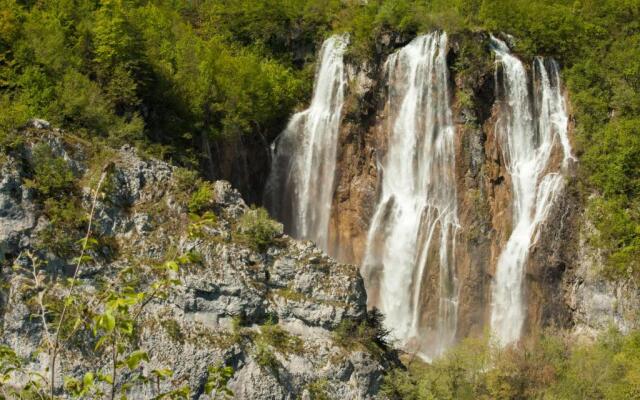 Apartment Near the Lakes
