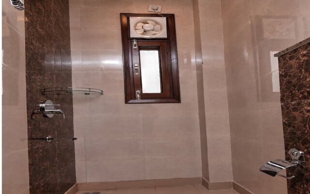 OYO Flagship 18303 Sector 24 Rohini
